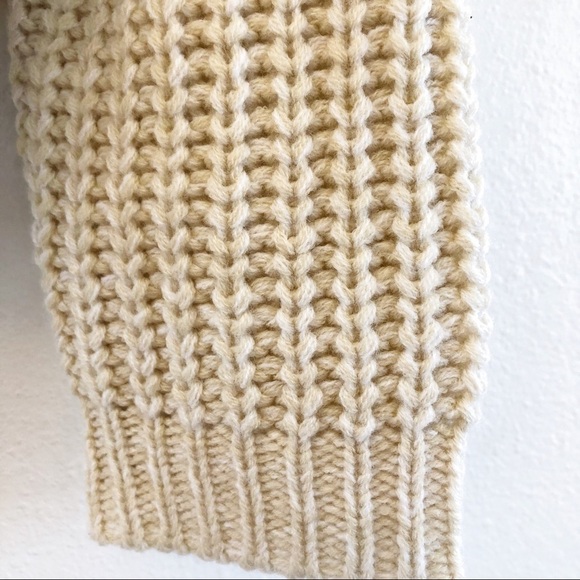 MOON & MADISON NWT Cropped Cowl Neck Knit Sweater Size Small in Cream - Picture 6 of 13